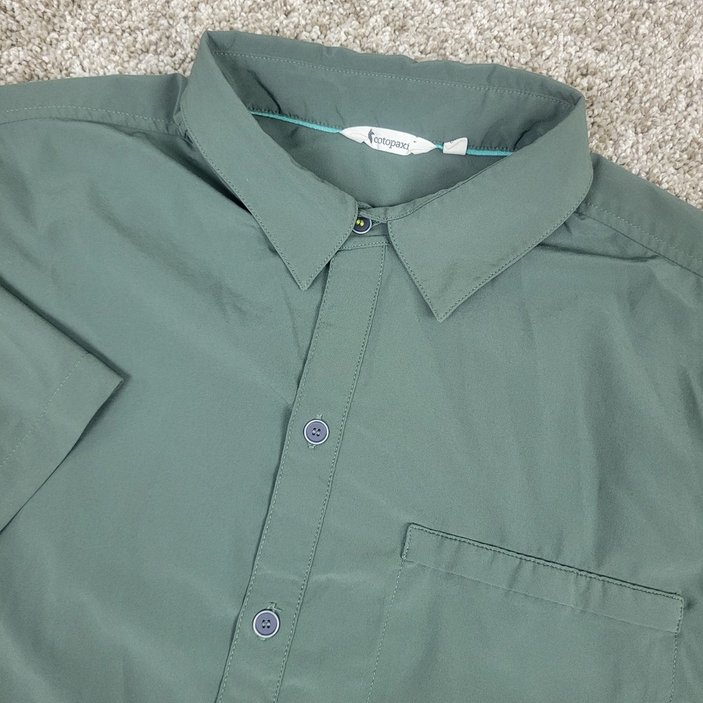 Cotopaxi Mens Small Solid Olive Green Performance Stretch Button Up Short Sleeve
